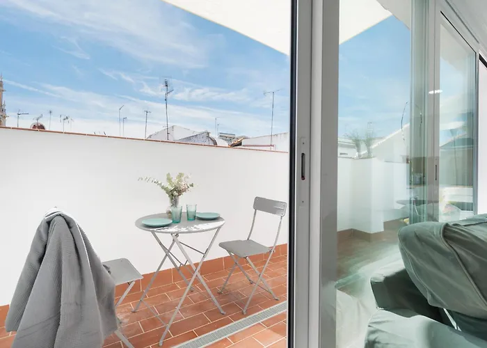 Διαμέρισμα Triana Holidays 3 *